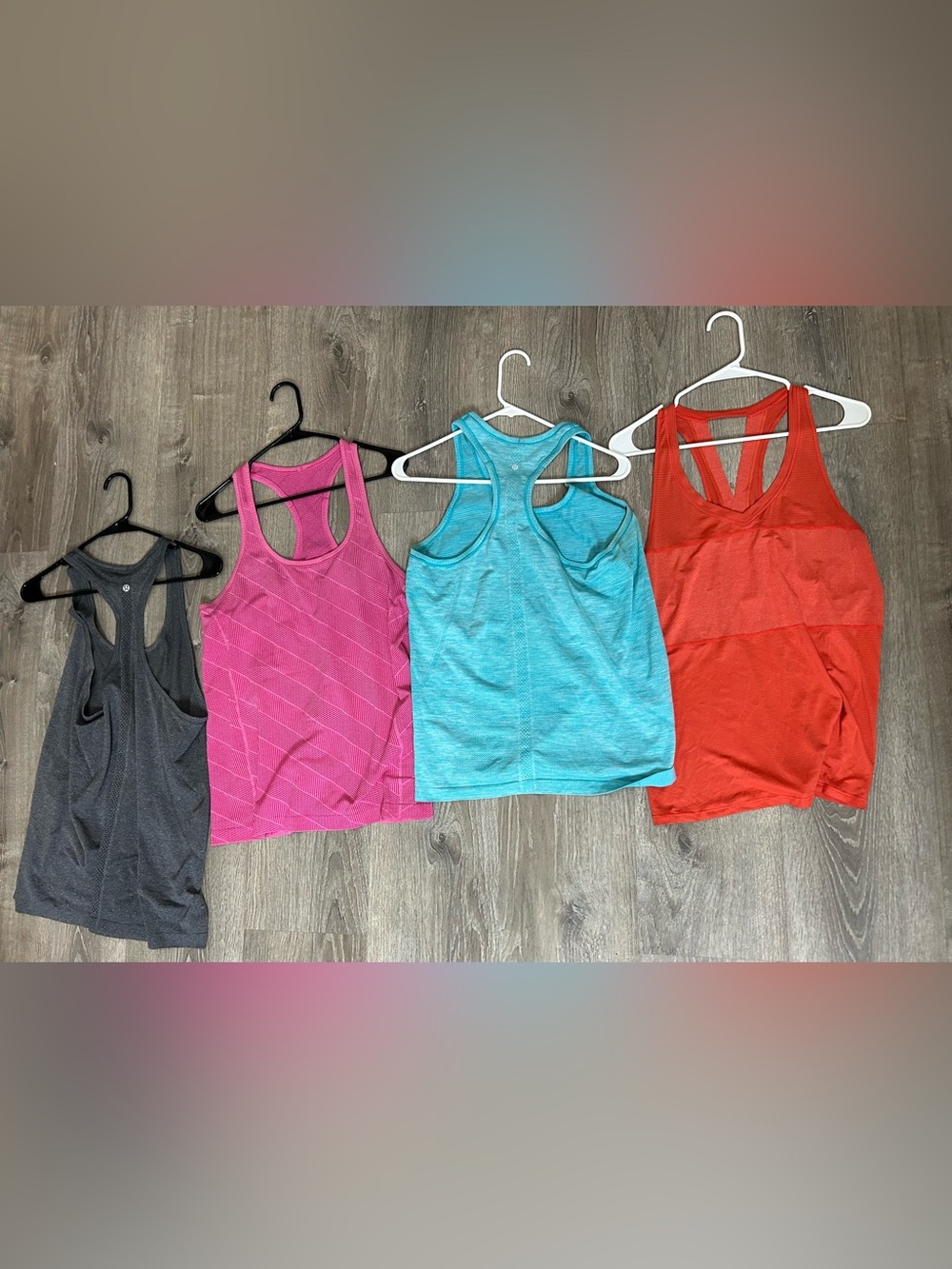 Lululemon tops bundle of 4